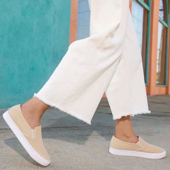 SOREL Campsneak Suede Platform Slip-on Sneakers - Picture 3 of 11